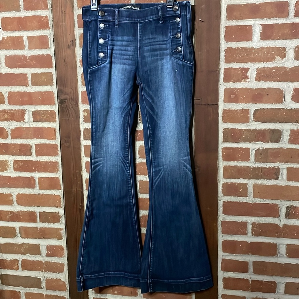 Express Bell Flare Mid Rise Jeans Size 6 Regular Medium Wash Stretchy